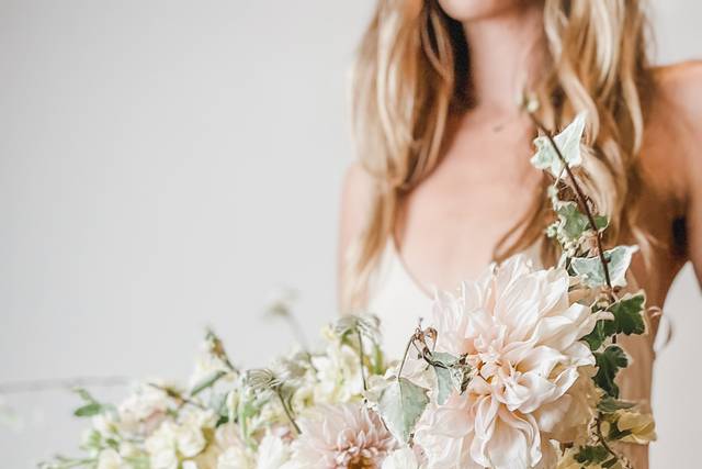 Neutral Bridal Bouquet