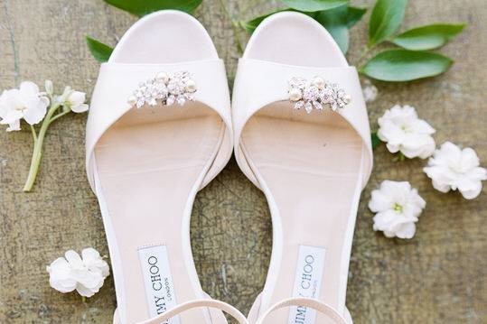 Bride's shoe detail