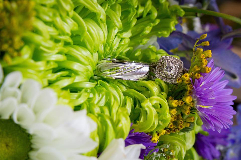 Bouquet with rings