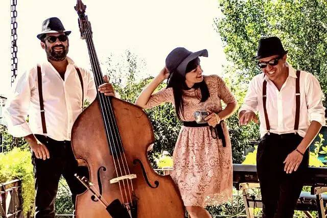 Jazz Triohttps://cdn0.weddingw