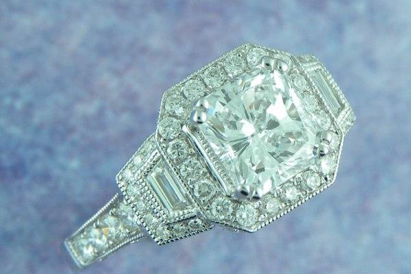 18KW Diamond Engagement ring.