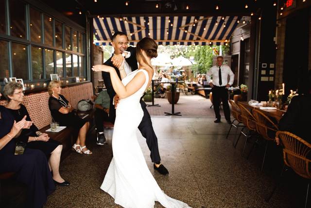 Intimate Wedding 1st Dance