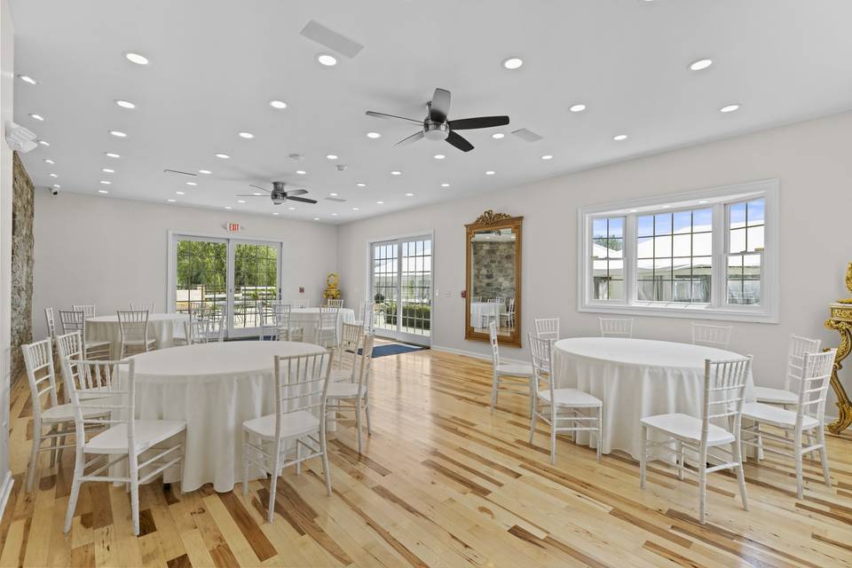 Breakfast/Buffet Room