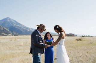 Jen Caporella - Officiant & Elopement Planner