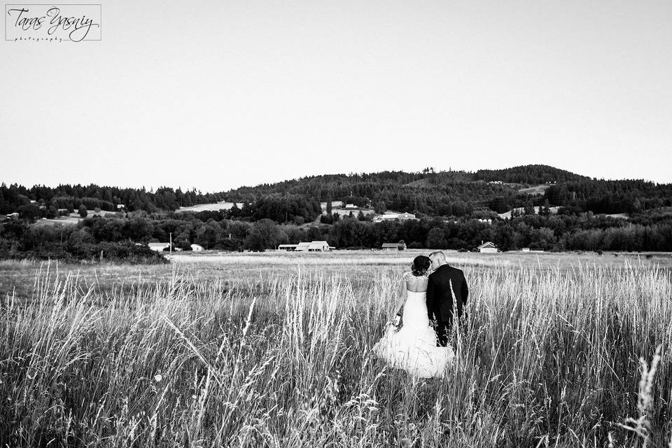 Couple + Meadow