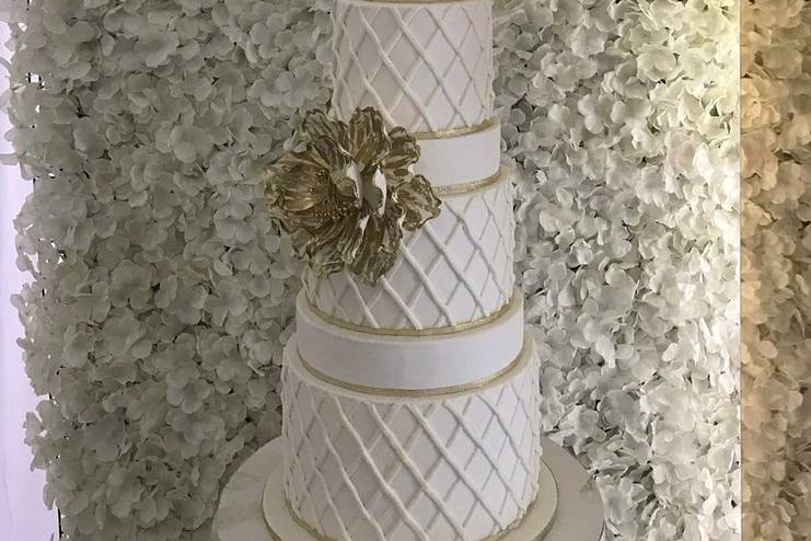 Lattice wedding cake.