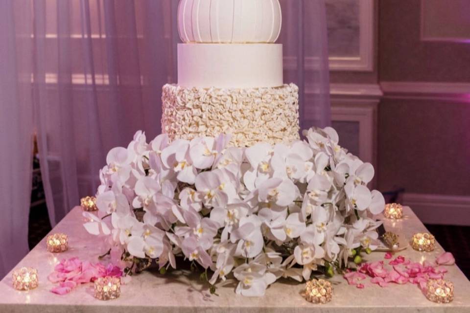 Six tier wedding cake.