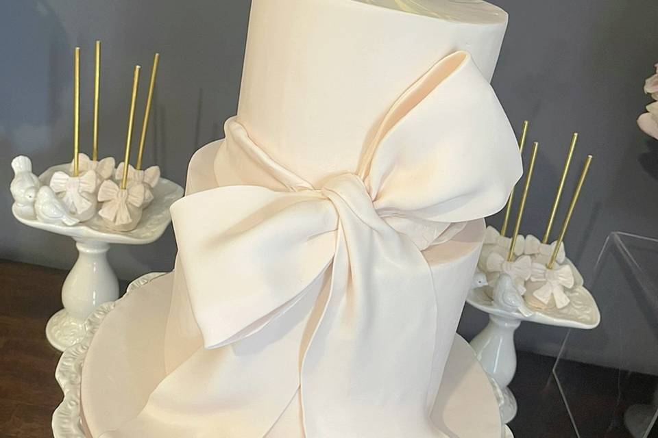 Bow bridal shower cake