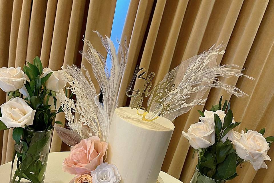 Boho bridal shower cake