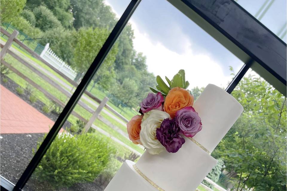 Summer wedding cake