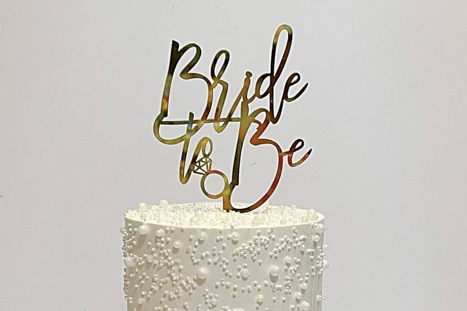 Pearl wedding cake