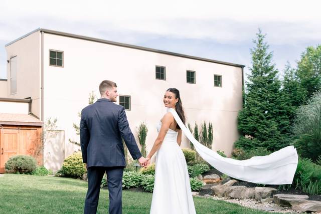 Aliza and Andrewhttps://cdn0.w