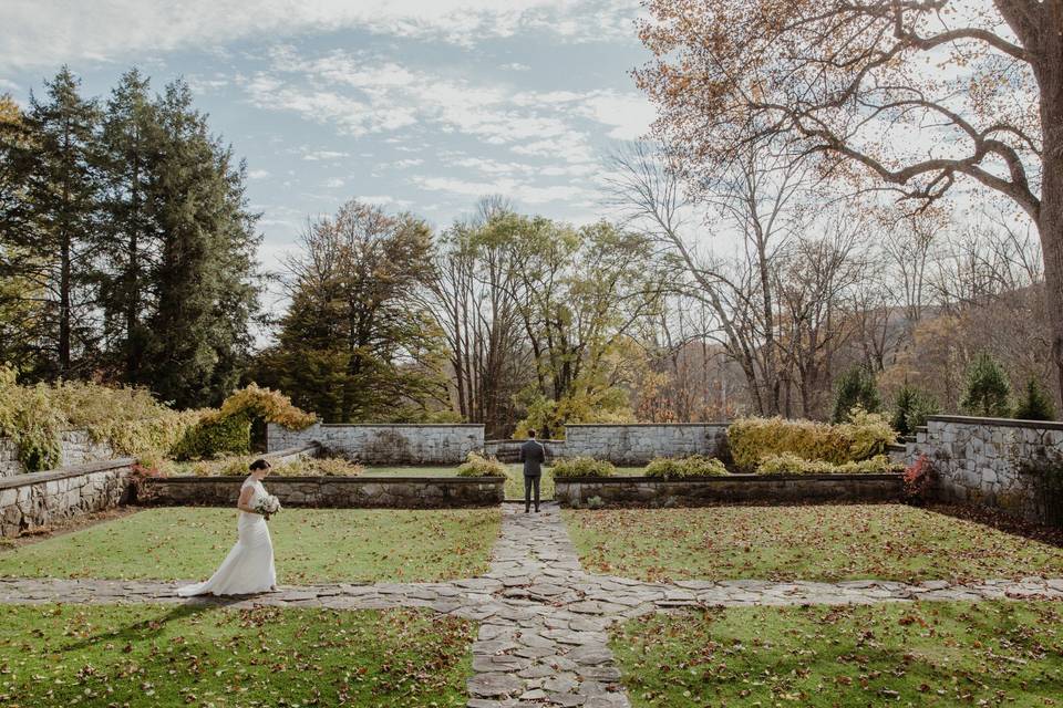 Bride & Groom First Look