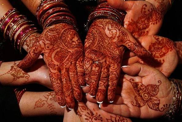 Henna on a brides hands in Palo Alto