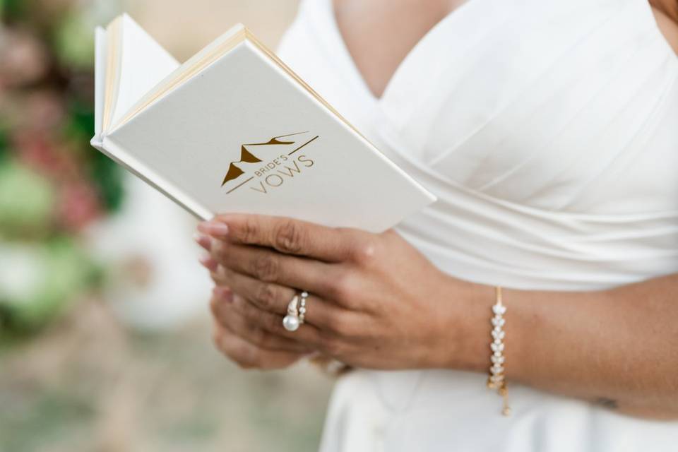 Vow books