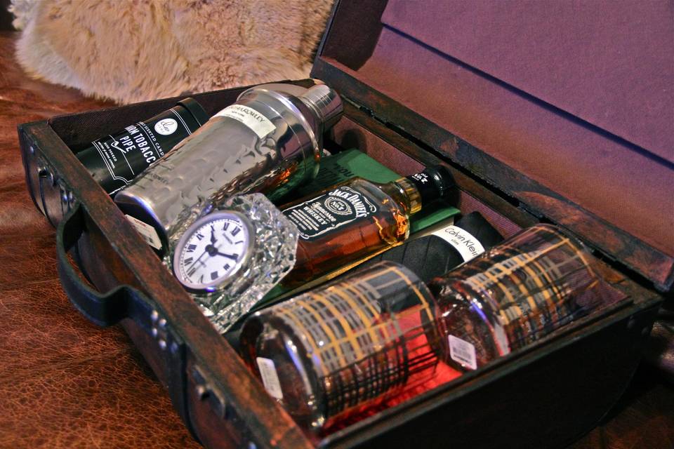 Mad Men themed suitcase makes a great groom or groomsmen gift!