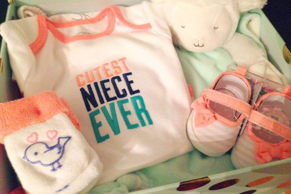 The Periwinkle Pig Gift Co.