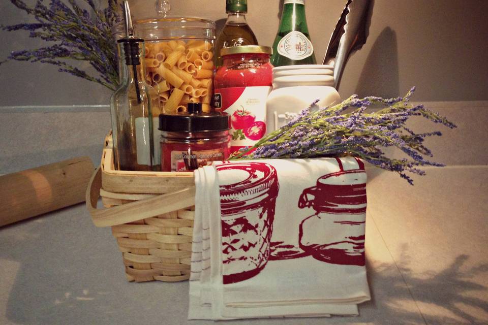 The Periwinkle Pig Gift Co.