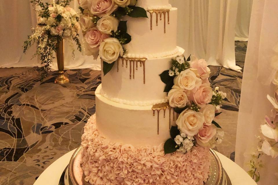 Allen's Flowers, Inc. Columbia, MO ***-***-**** | Wedding cakes, Cool wedding  cakes, Wedding cake edinburgh