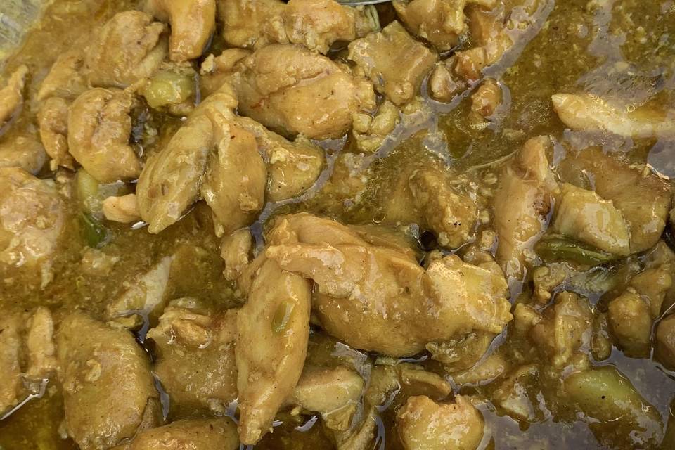 Curry chicken
