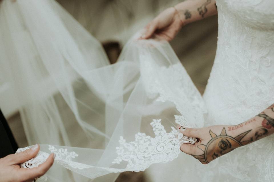 Stunning Lace Veils
