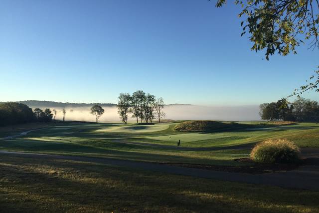 Hawk Pointe Golf Club