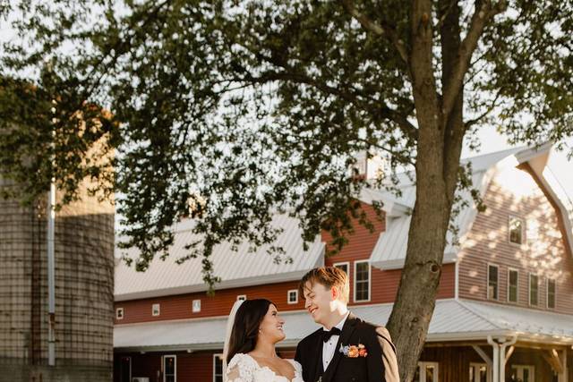 Kaitlyn & Caleb Lawn Portraits