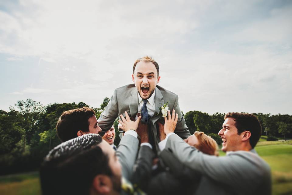 Wedding party fun - The Carrs Photography