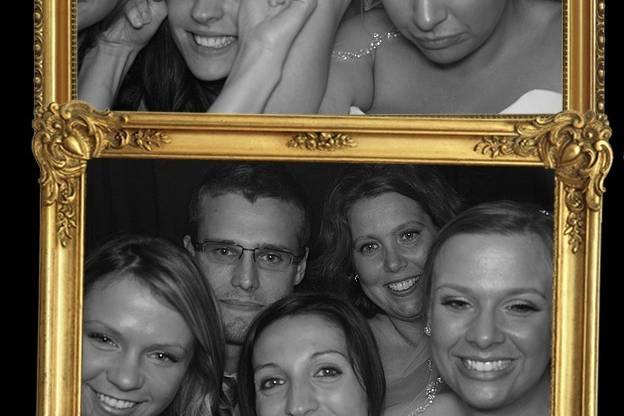 The 7 Coolest Corporate Event Photo Booth Trends Of 2022