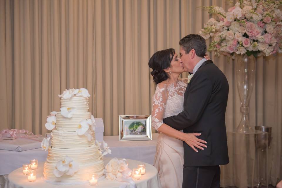 Alton martin wedding photography - Wedding cake