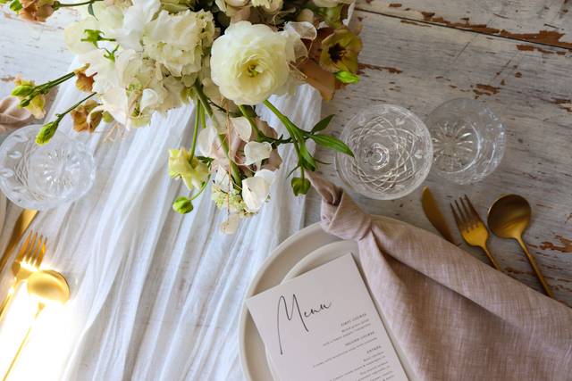 Rustic table setting
