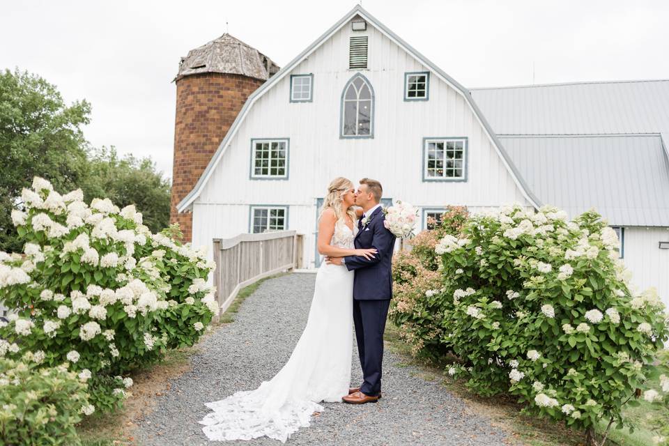 Wedding at Bloom Lake Barn