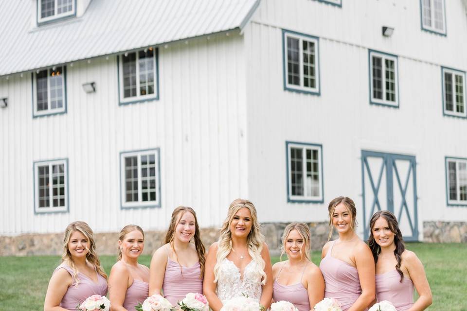 Bloom Lake Barn wedding