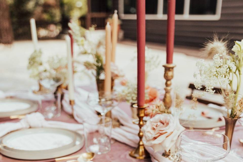 Mauve tablescape