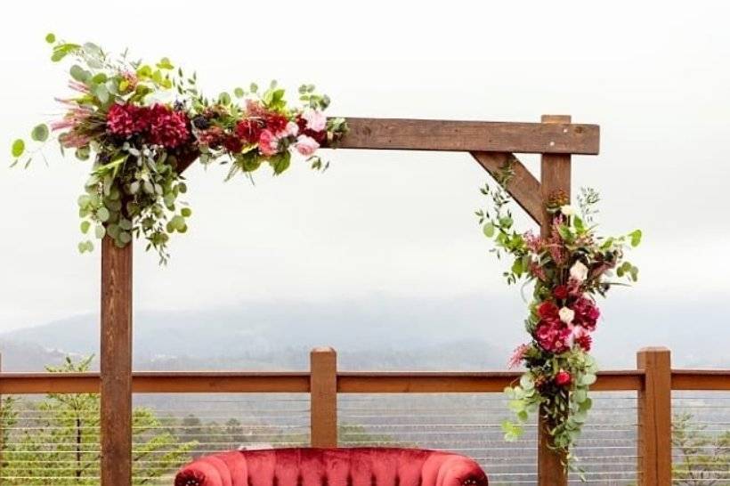 Arch and Loveseat Rentals