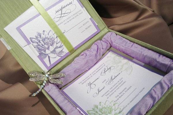 Dupioni sage green silk box with lilac silk inlay