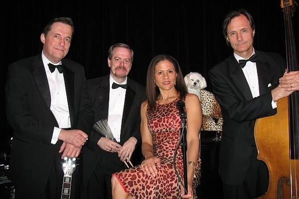 The Satin Doll Trio+1 Quartet ensamble