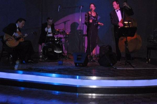 Satin Doll Trio+ performing in the Quartet format live at the fabulous Carlyle Club in Alexandria.