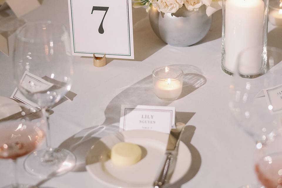 Elegant All-White Centerpiece