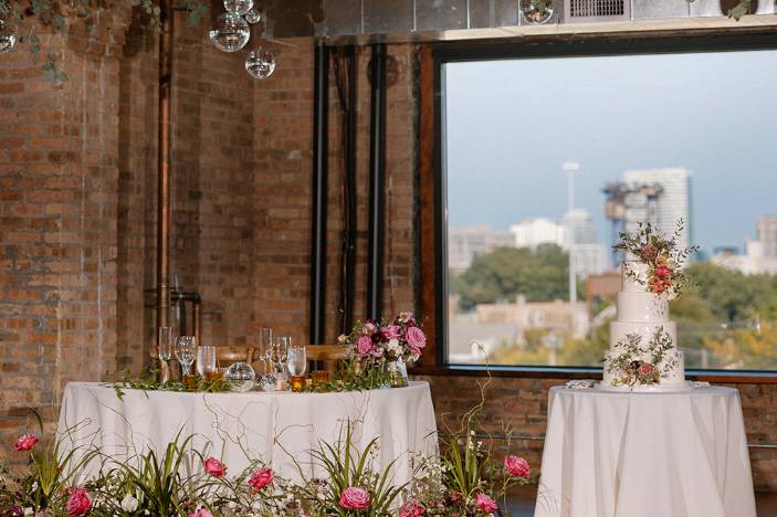 Sweetheart Table