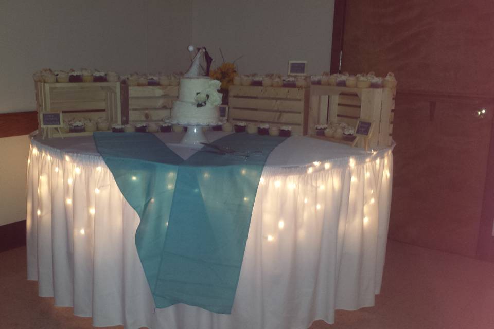 Cake table