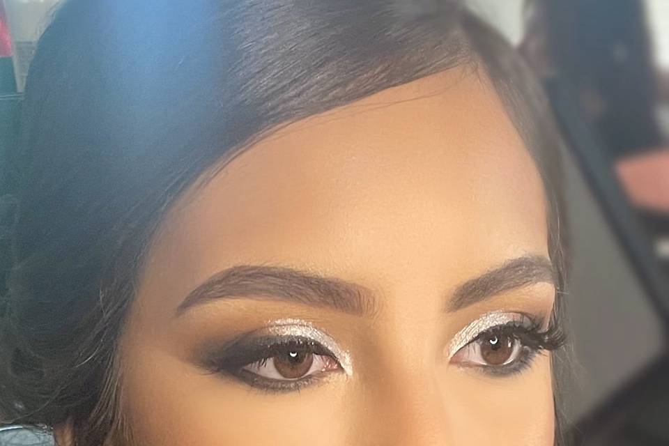High Smokey Glam