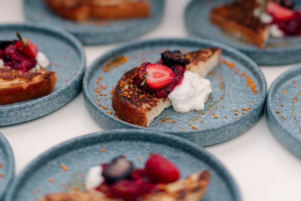 Milklbread Toast, Honey, Poll