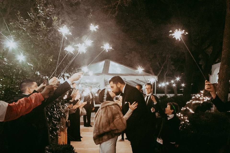 Sparkling send off | Alyssa & Jason