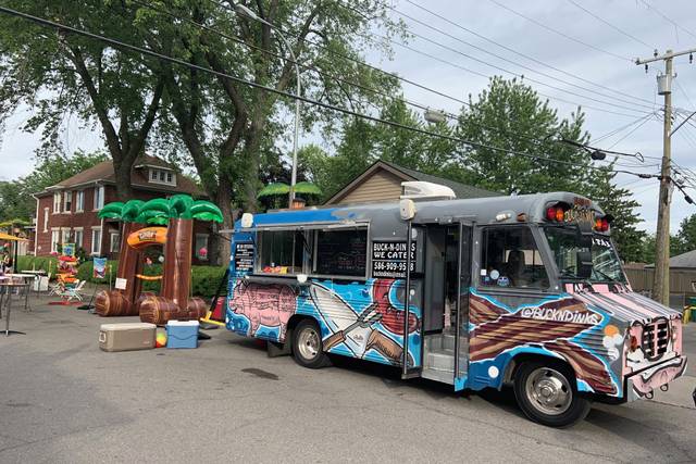 Buck N Dink’s BBQ Food Truck