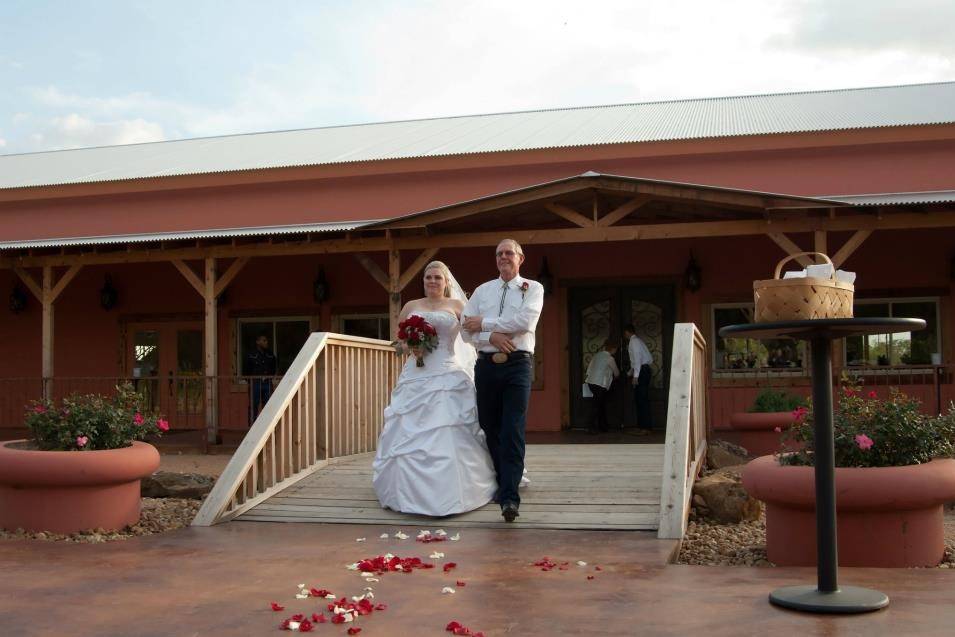 Sandy Oaks Ranch Event Facilities