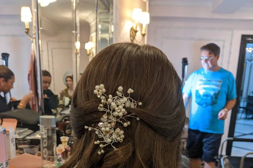 Fresh flowers in hair