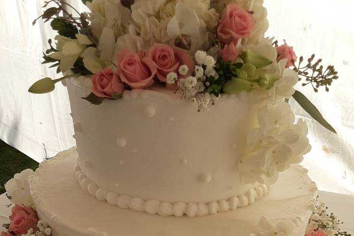 Wedding Cake Florals...