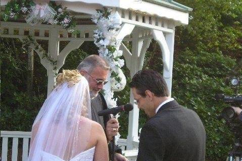 Groom reciting his vows