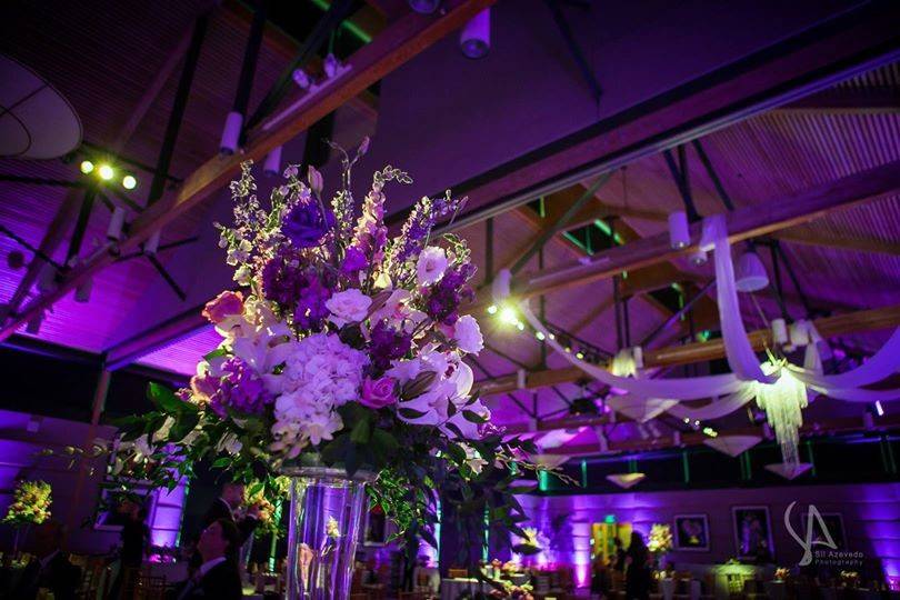 Floral decor and pink uplights